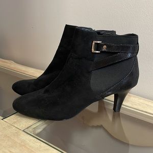Karen Scott Majar Booties Size 11